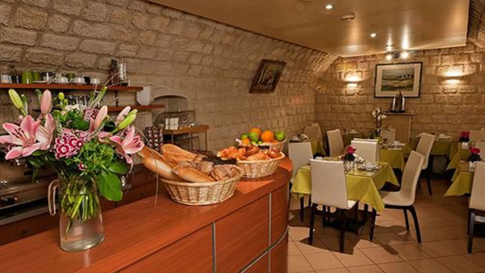 Hotel Opera Deauville Paris 3*,
